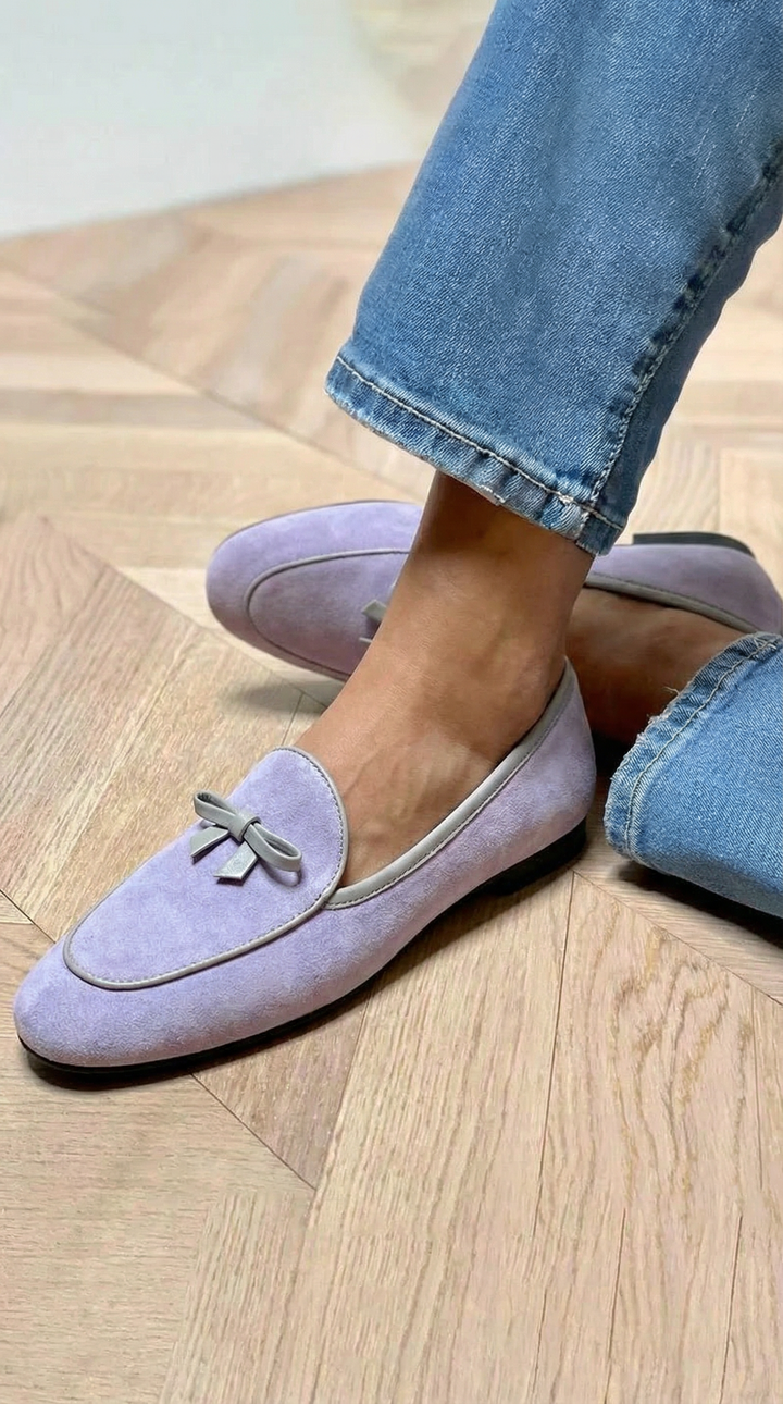 ELEGANT LOAFER WITH TASSELS