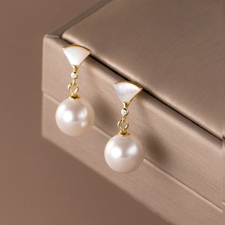 Lyca™ - Elegant Gold Pearl Earrings