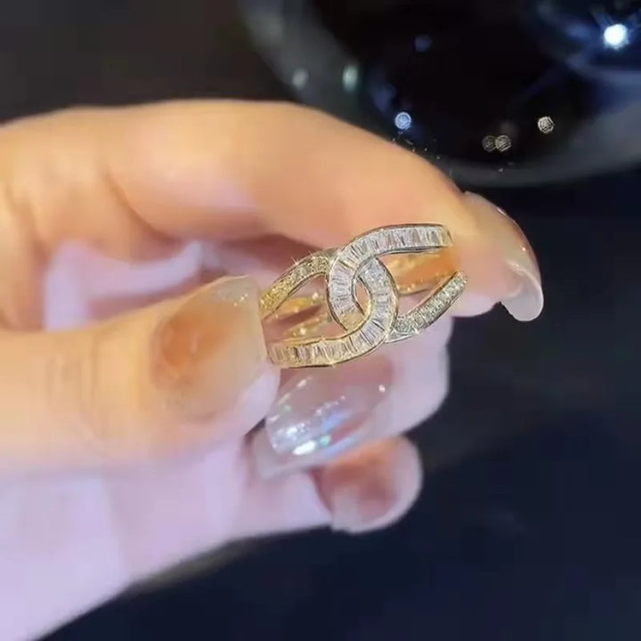 Haylee™ - Fashion Loop Ring