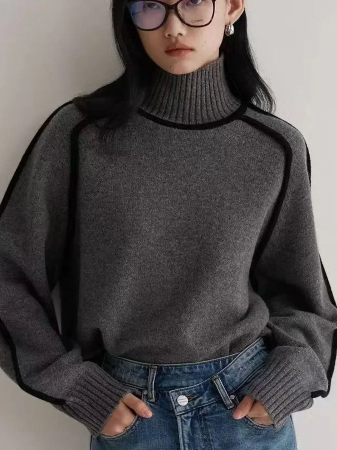 Elise – Refined Turtleneck Sweater