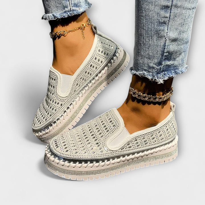 Thalia – Round Toe Comfortable Platform Loafer